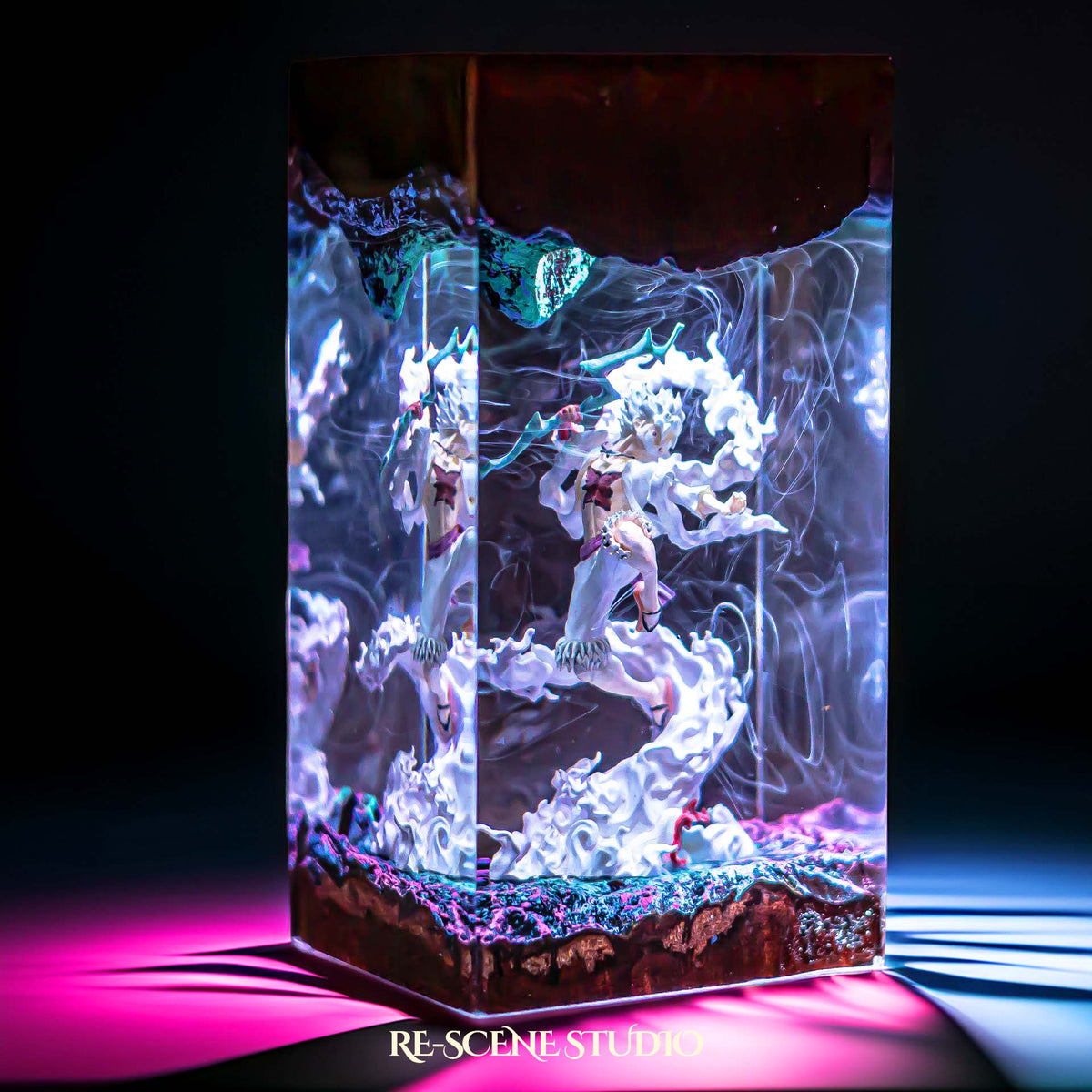 Luffy Gear 5 Resin Lamp V2