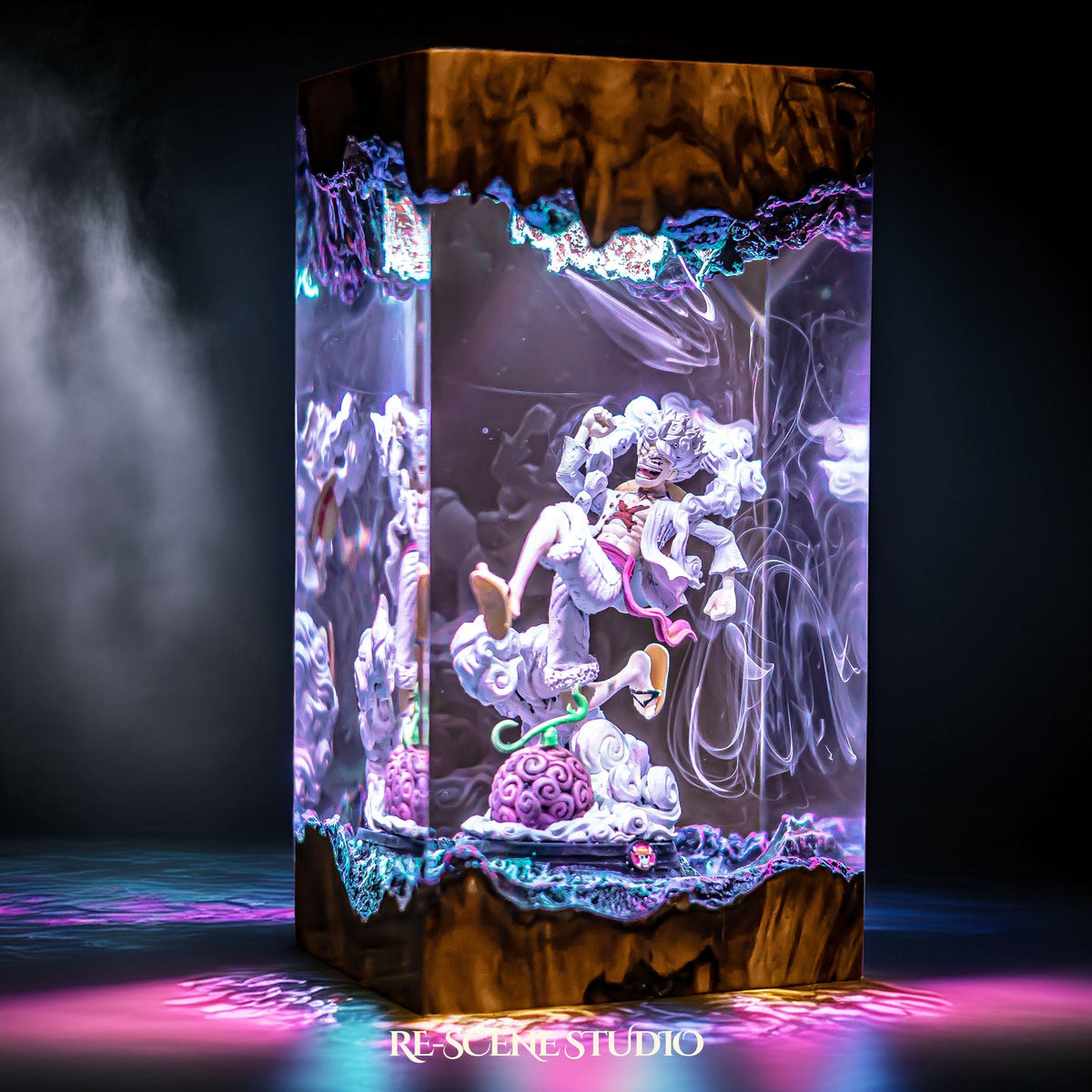 Luffy Gear 5 Resin Lamp V3