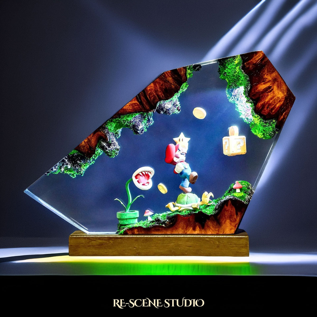 Mario Resin Lamp