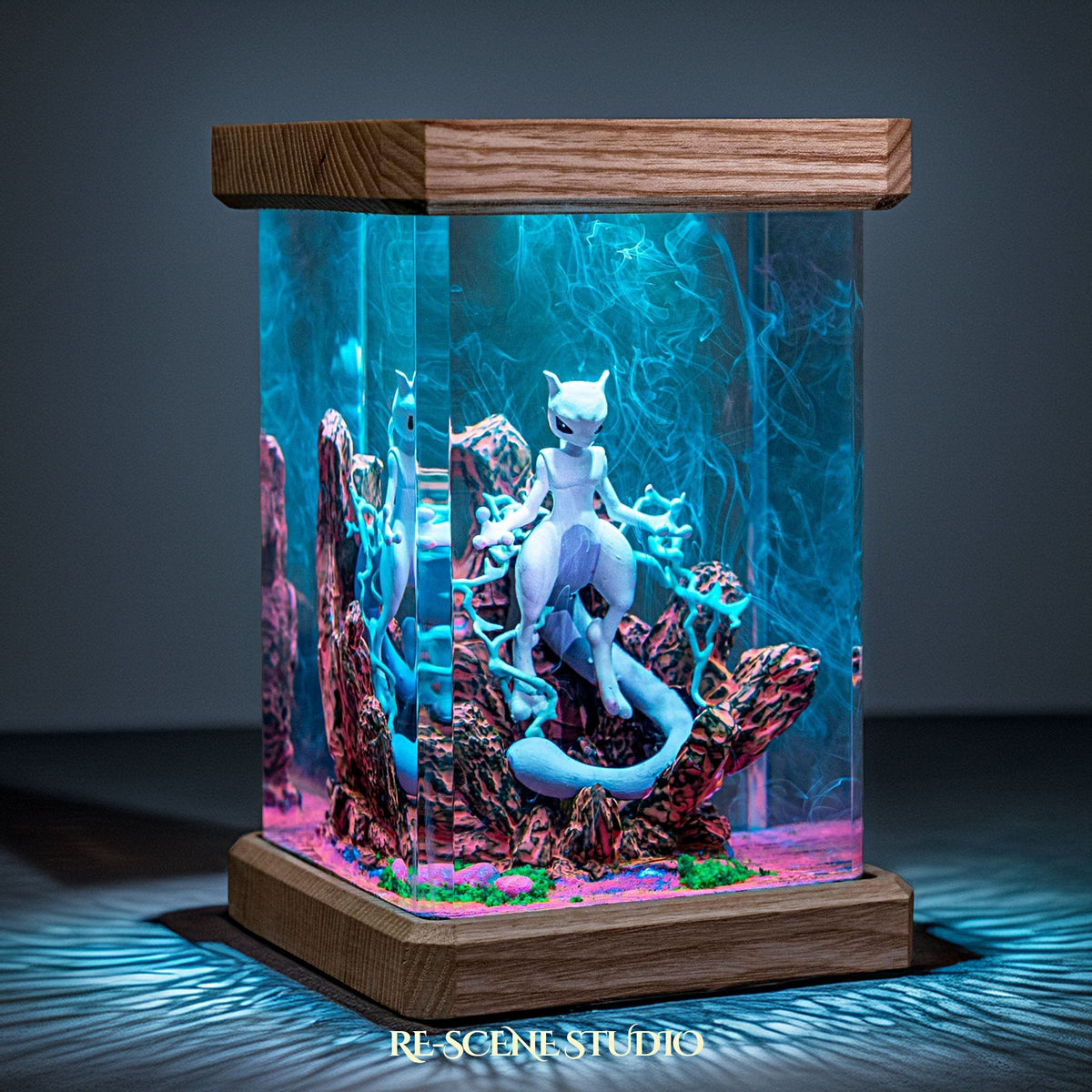 Mewtwo Resin Lamp V1 — view 2