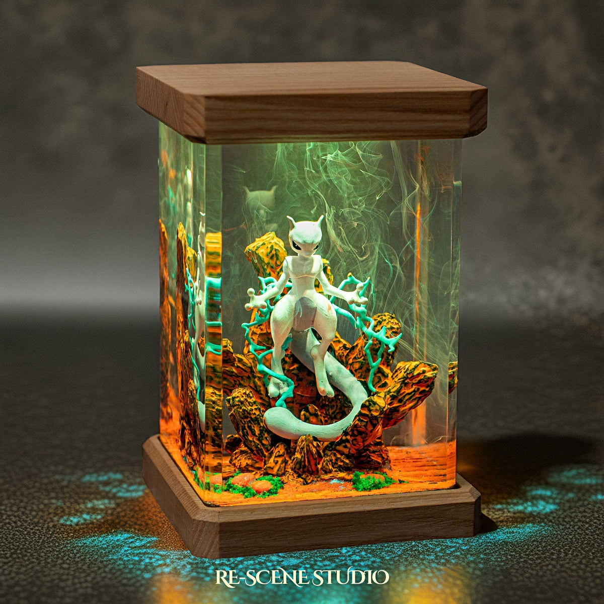 Mewtwo Resin Lamp V1 — view 3