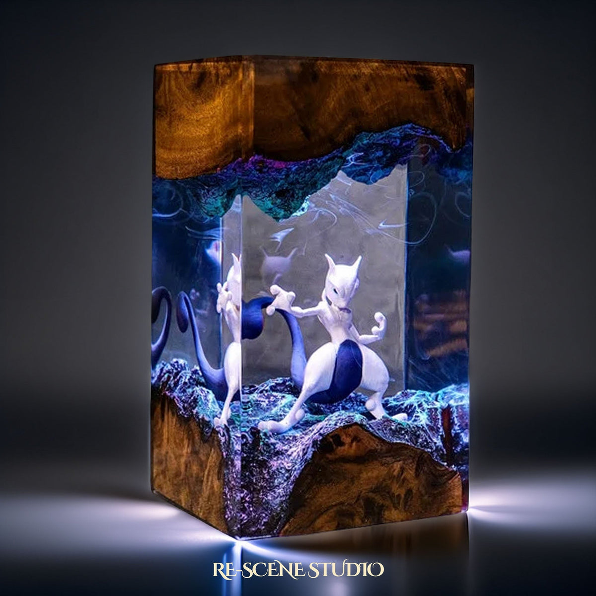 Mewtwo Resin Lamp V2 — view 2