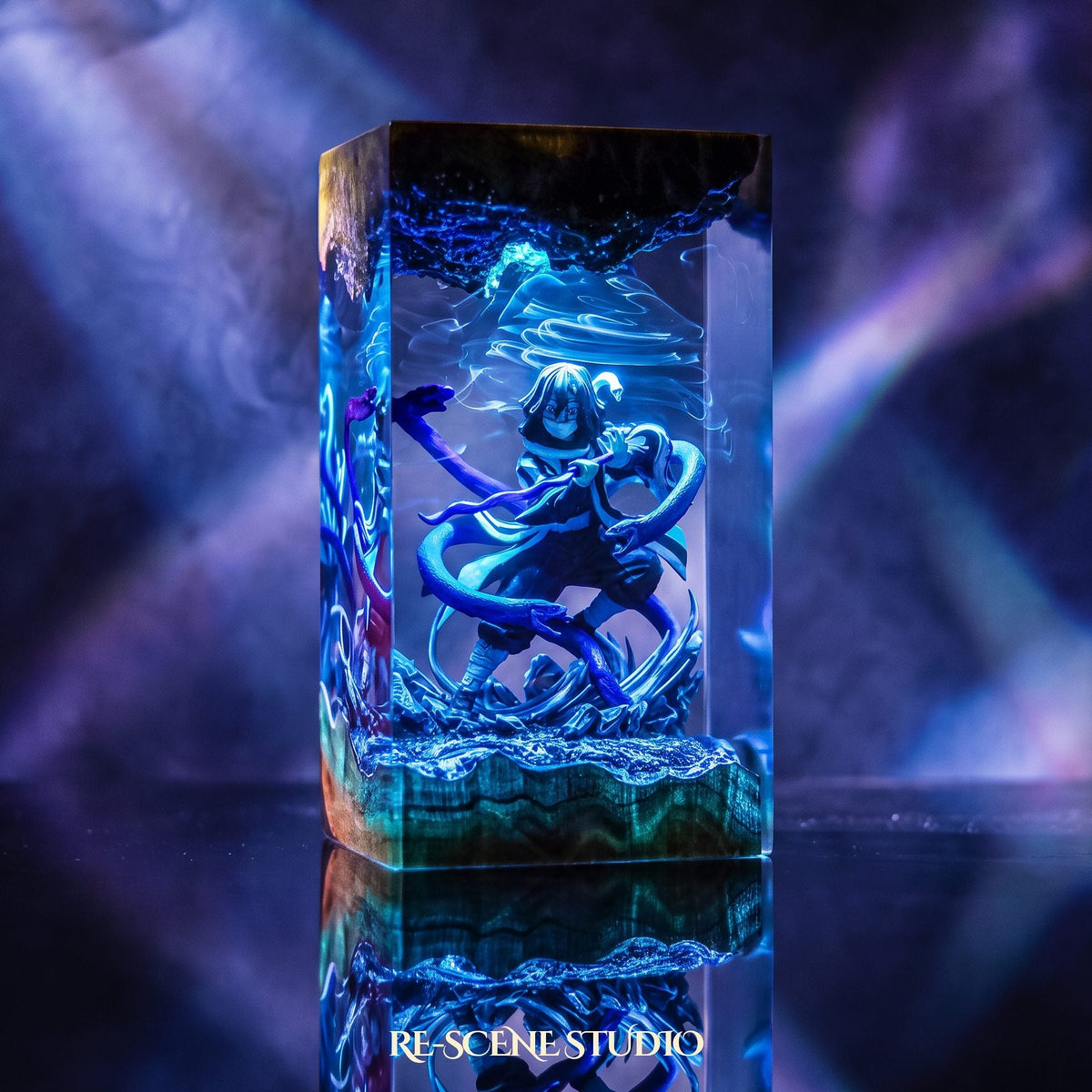 Obanai Resin Lamp — view 2