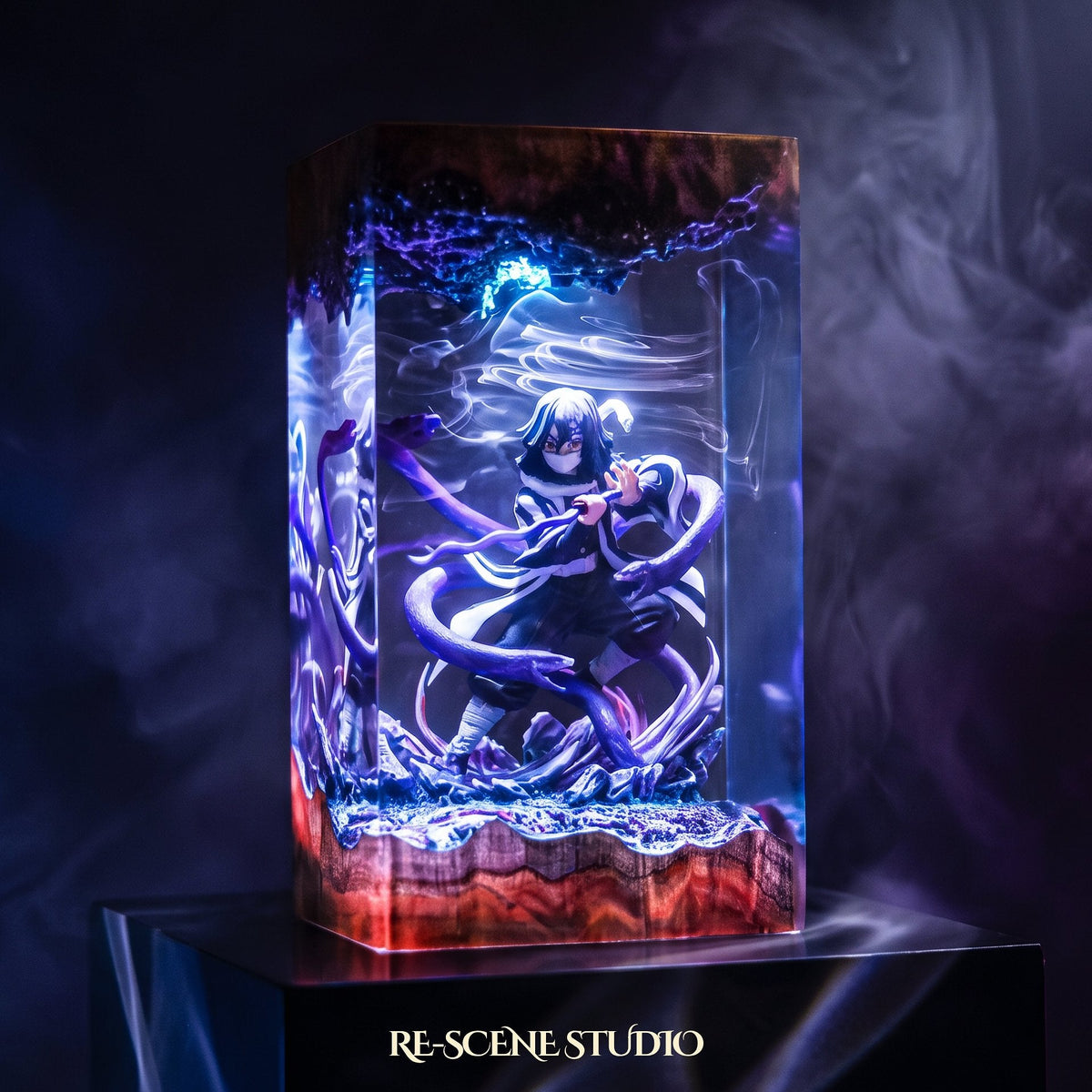 Obanai Resin Lamp — view 3