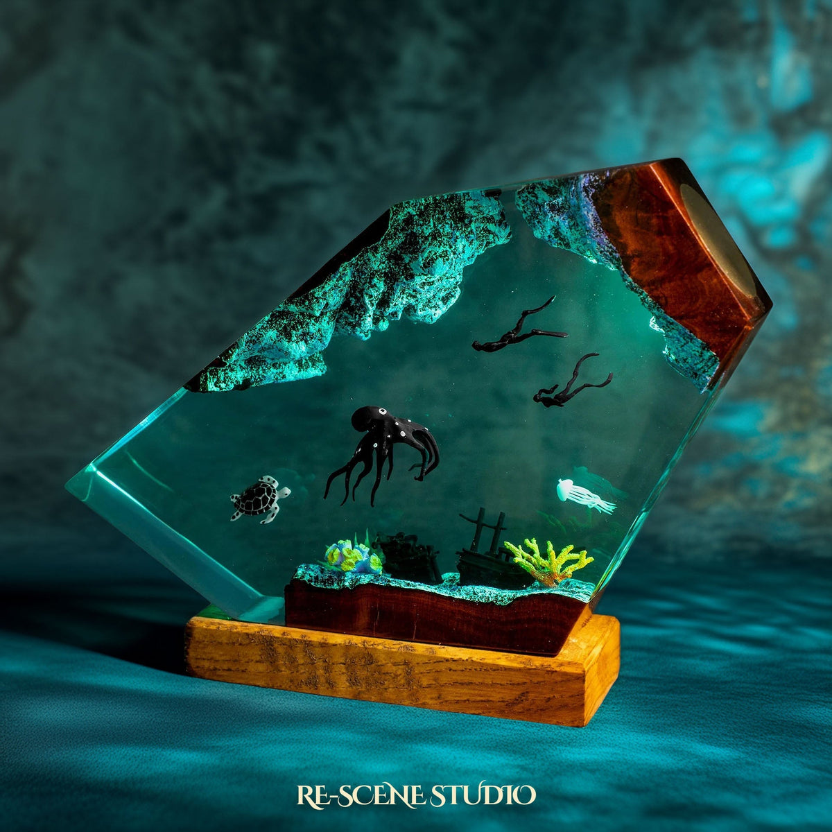 Deep Sea Octopus & Divers Resin Lamp — view 4