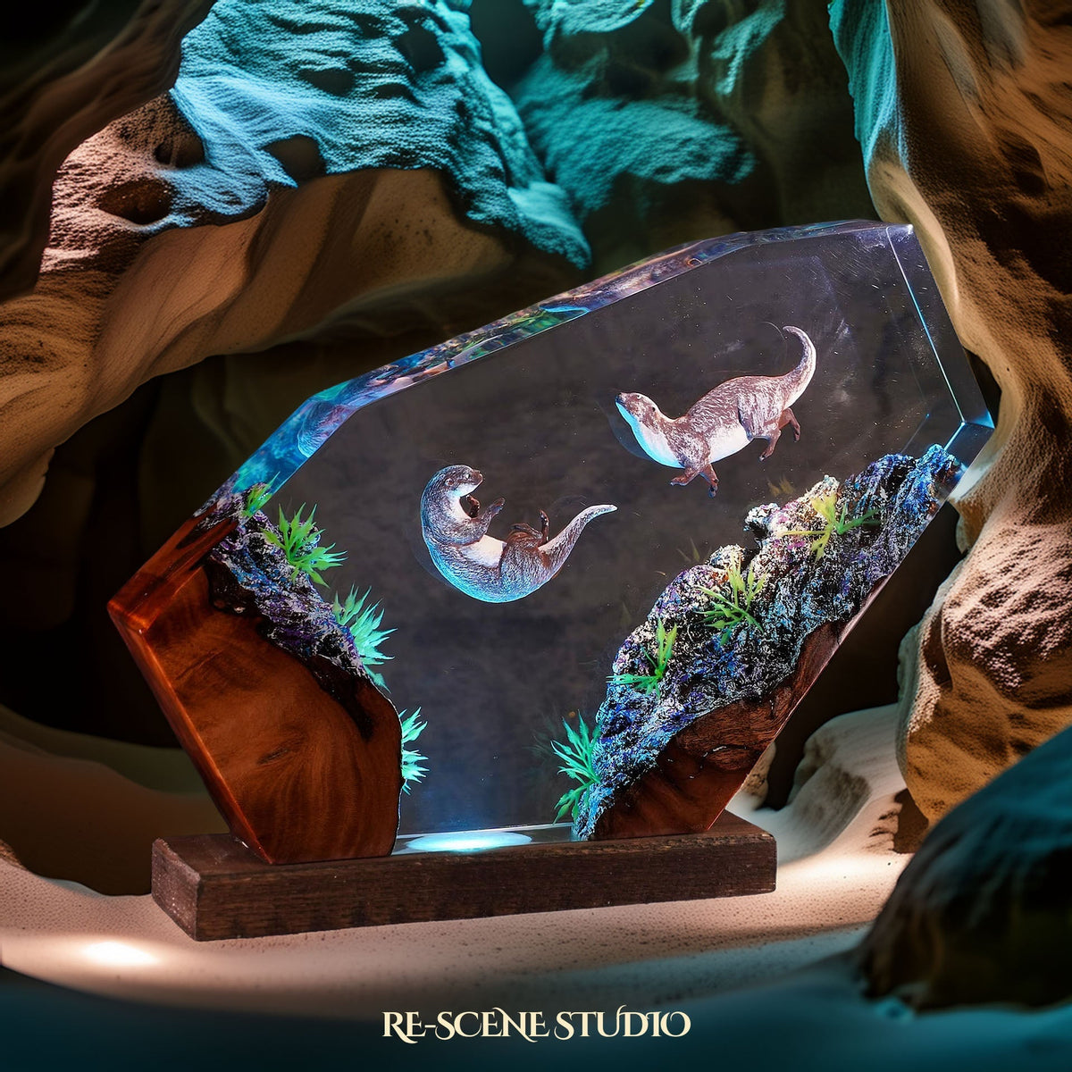 Sea Otters Resin Lamp