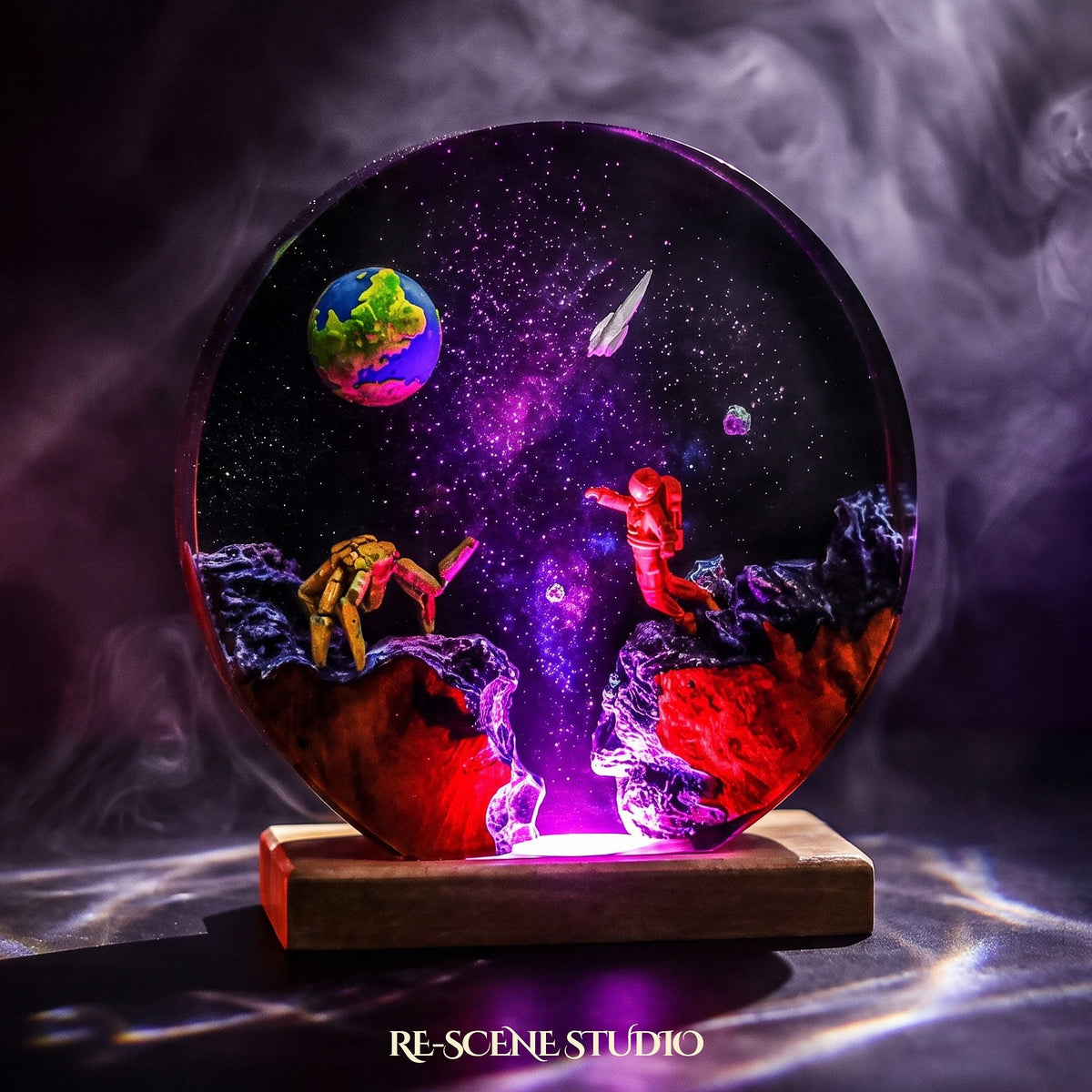 Rocky Round Resin Lamp — view 3