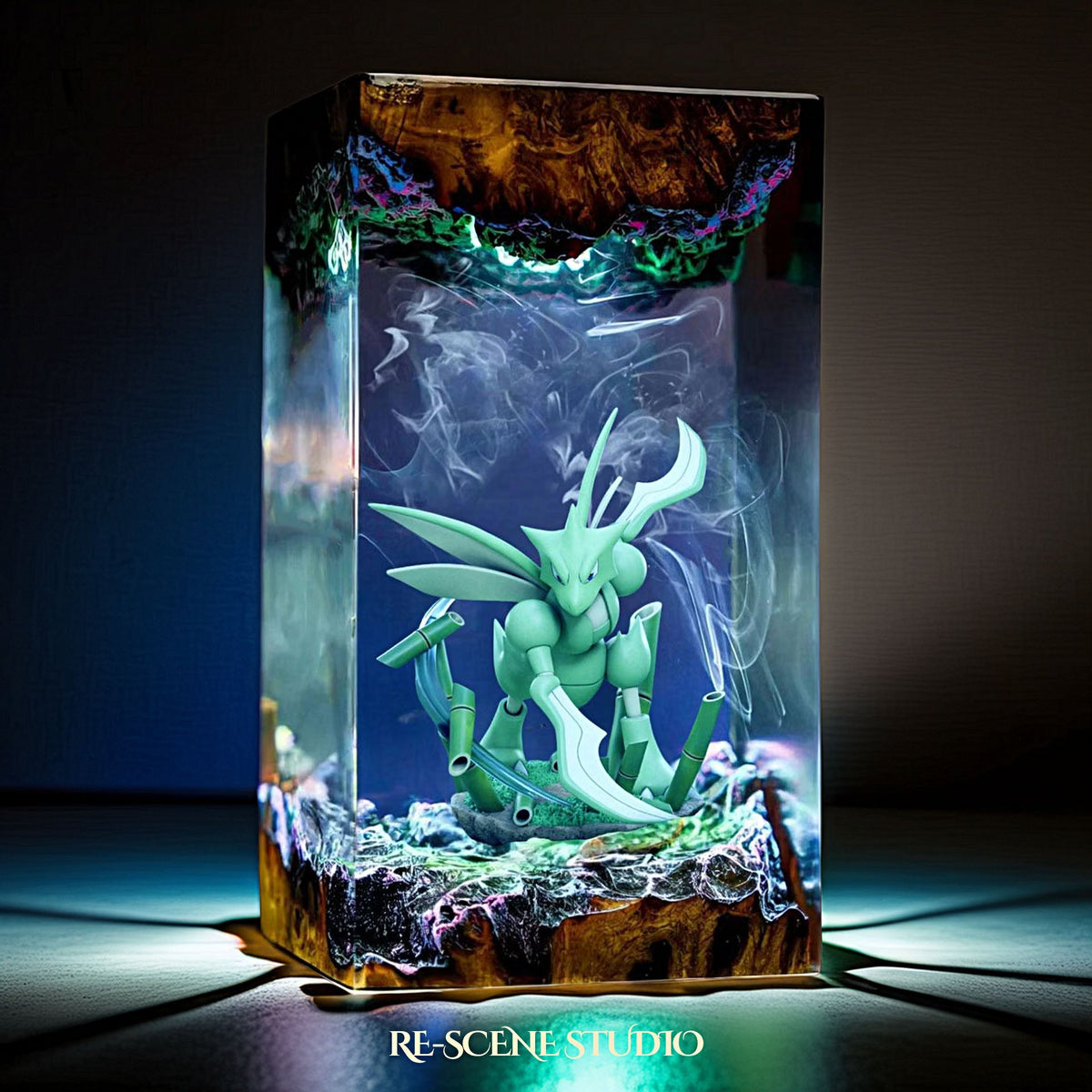 Scyther Resin Lamp — view 3