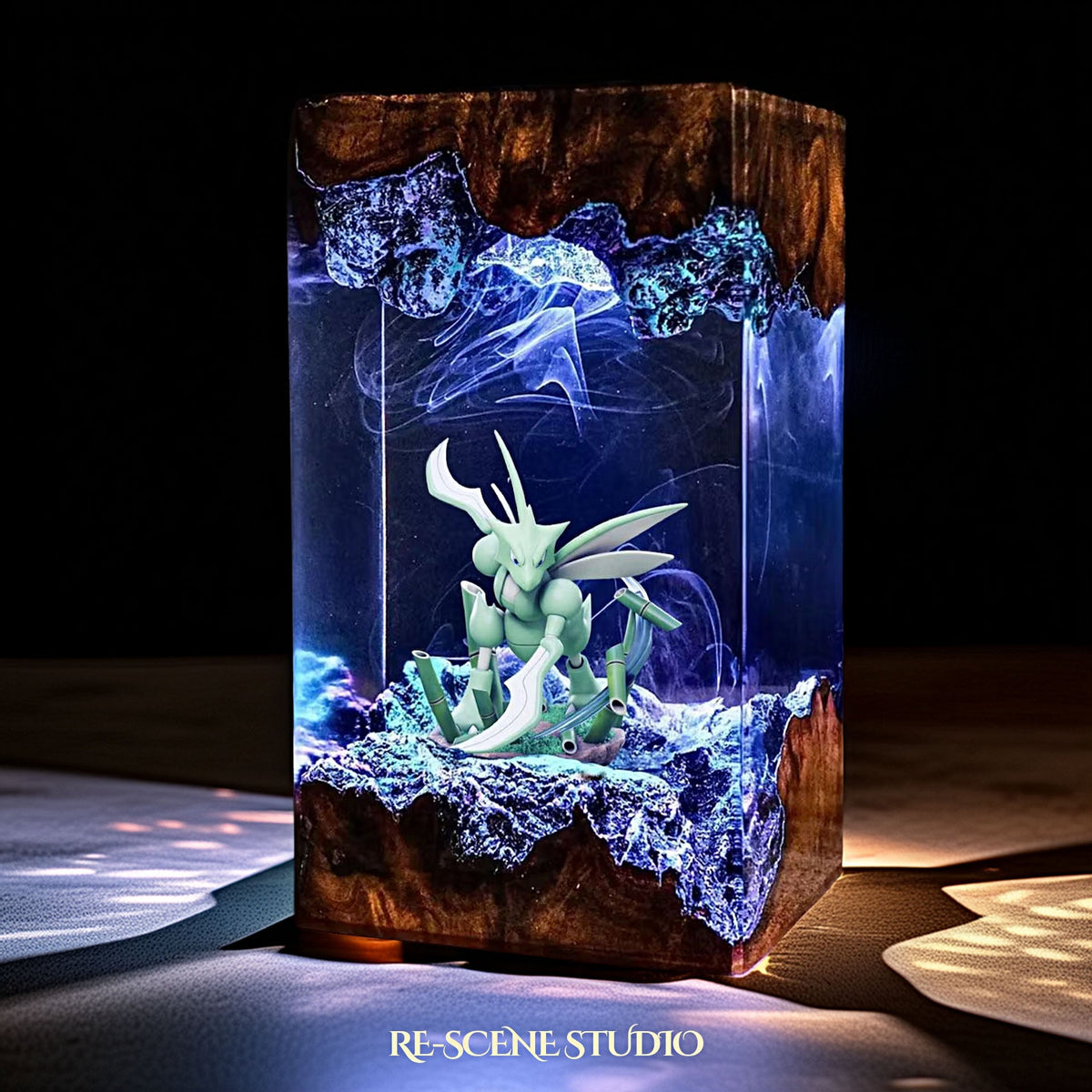Scyther Resin Lamp — view 5