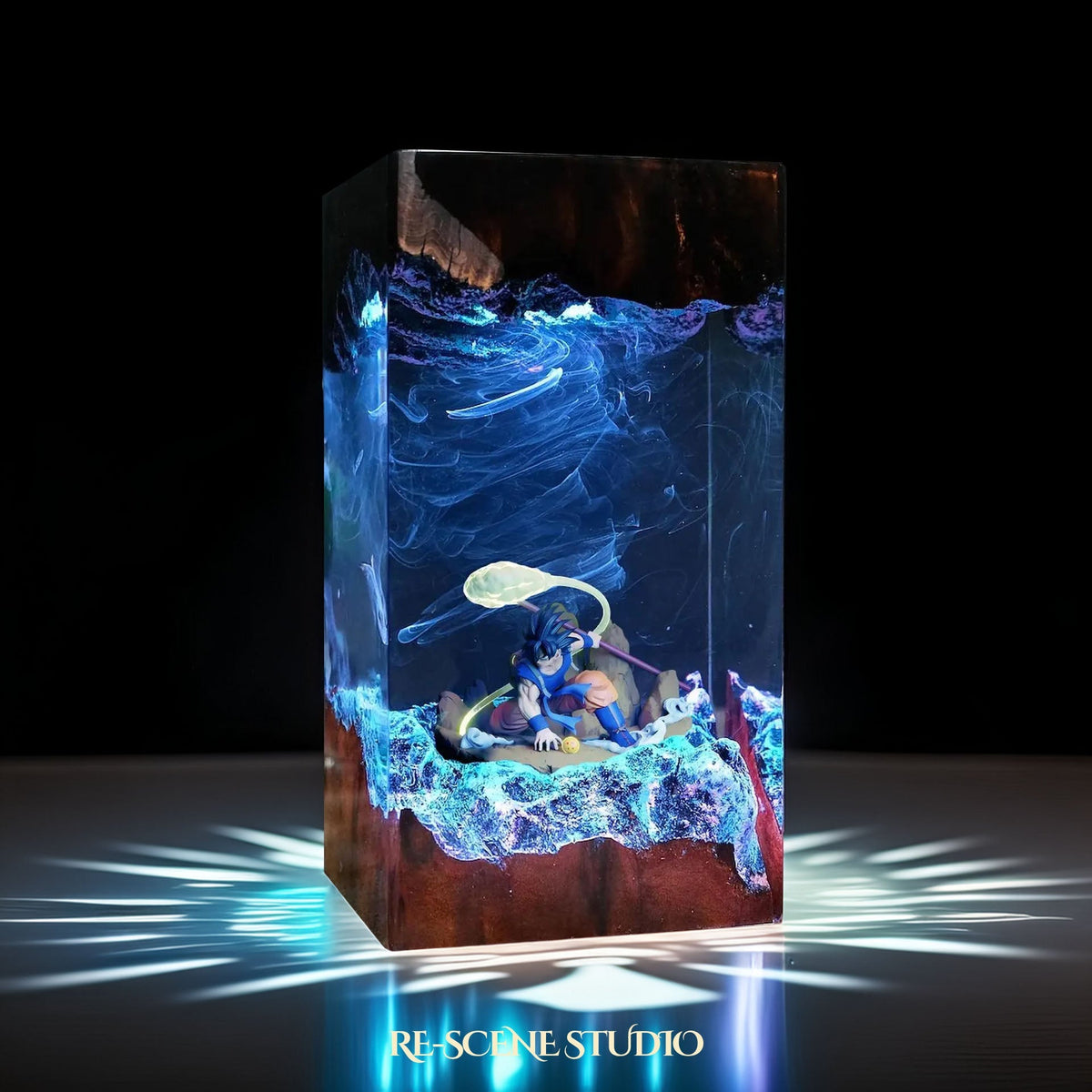 Son Goku Resin Lamp — view 4