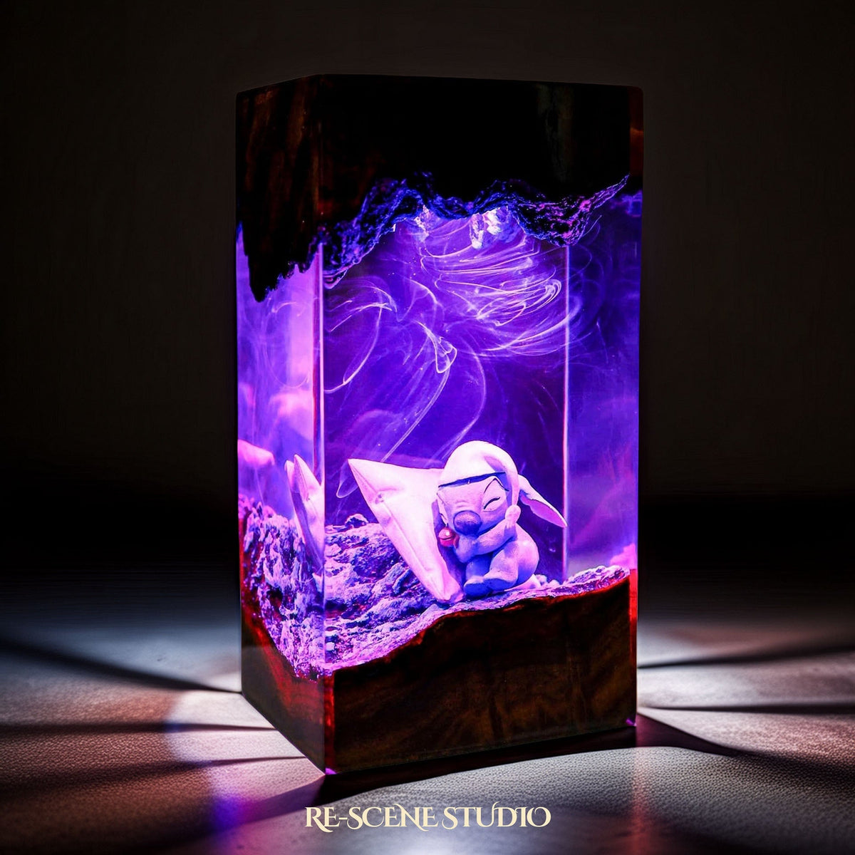 Stitch Resin Lamp V1 — view 5