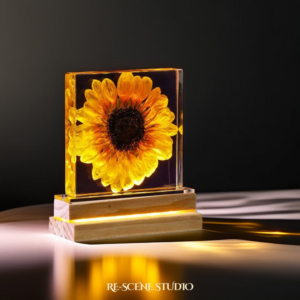 Sunflower Glow Resin Lamp — view 3