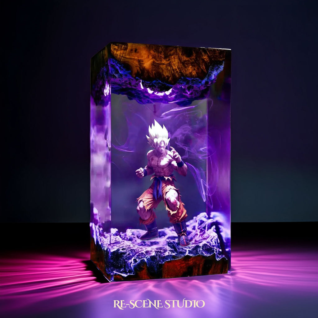Super Saiyan Goku Resin Lamp — view 4