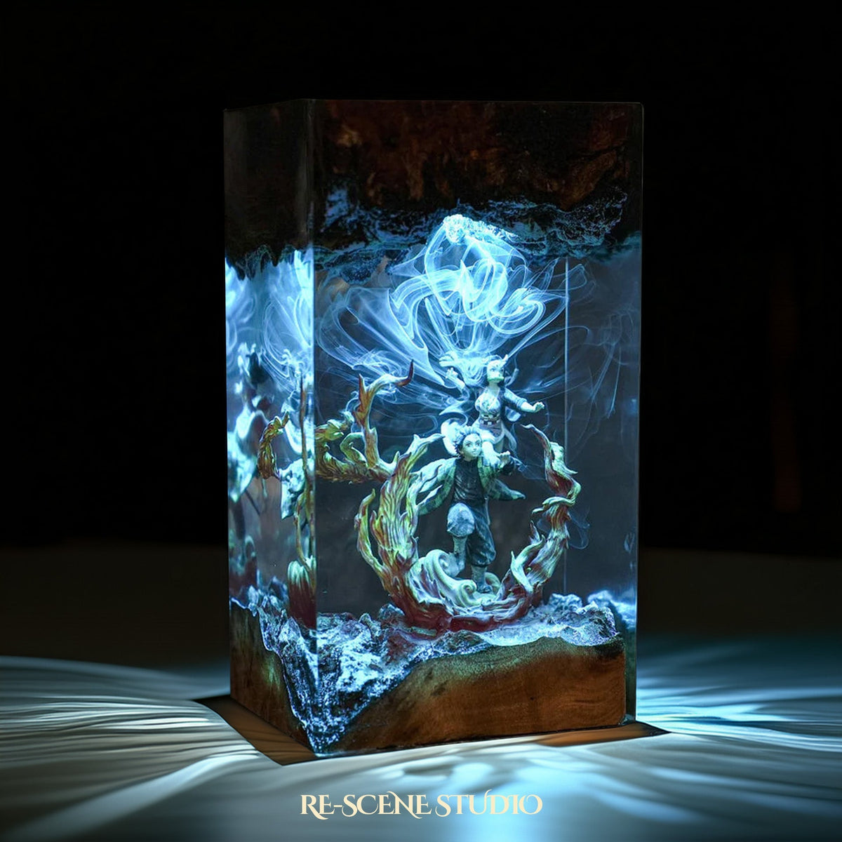 Tanjiro & Nezuko Resin Lamp V1 — view 4
