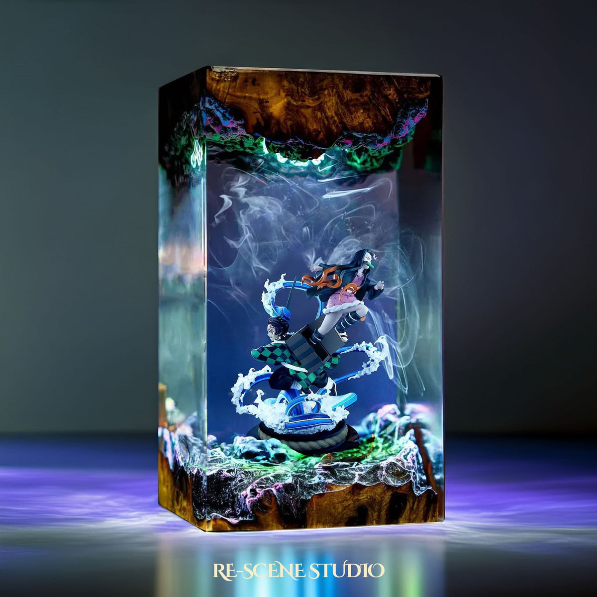 Tanjiro & Nezuko Resin Lamp V2 — view 4