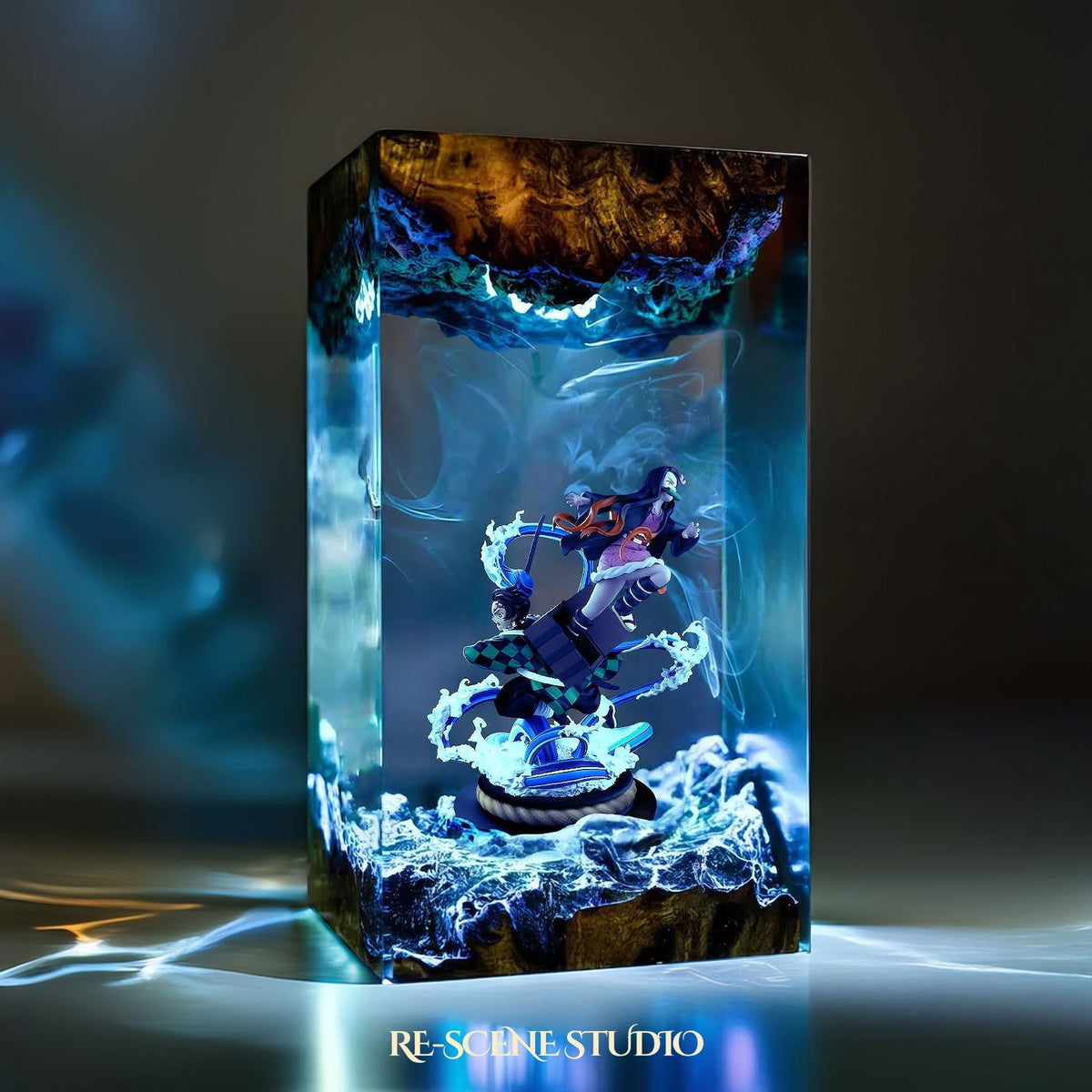Tanjiro & Nezuko Resin Lamp V2 — view 5