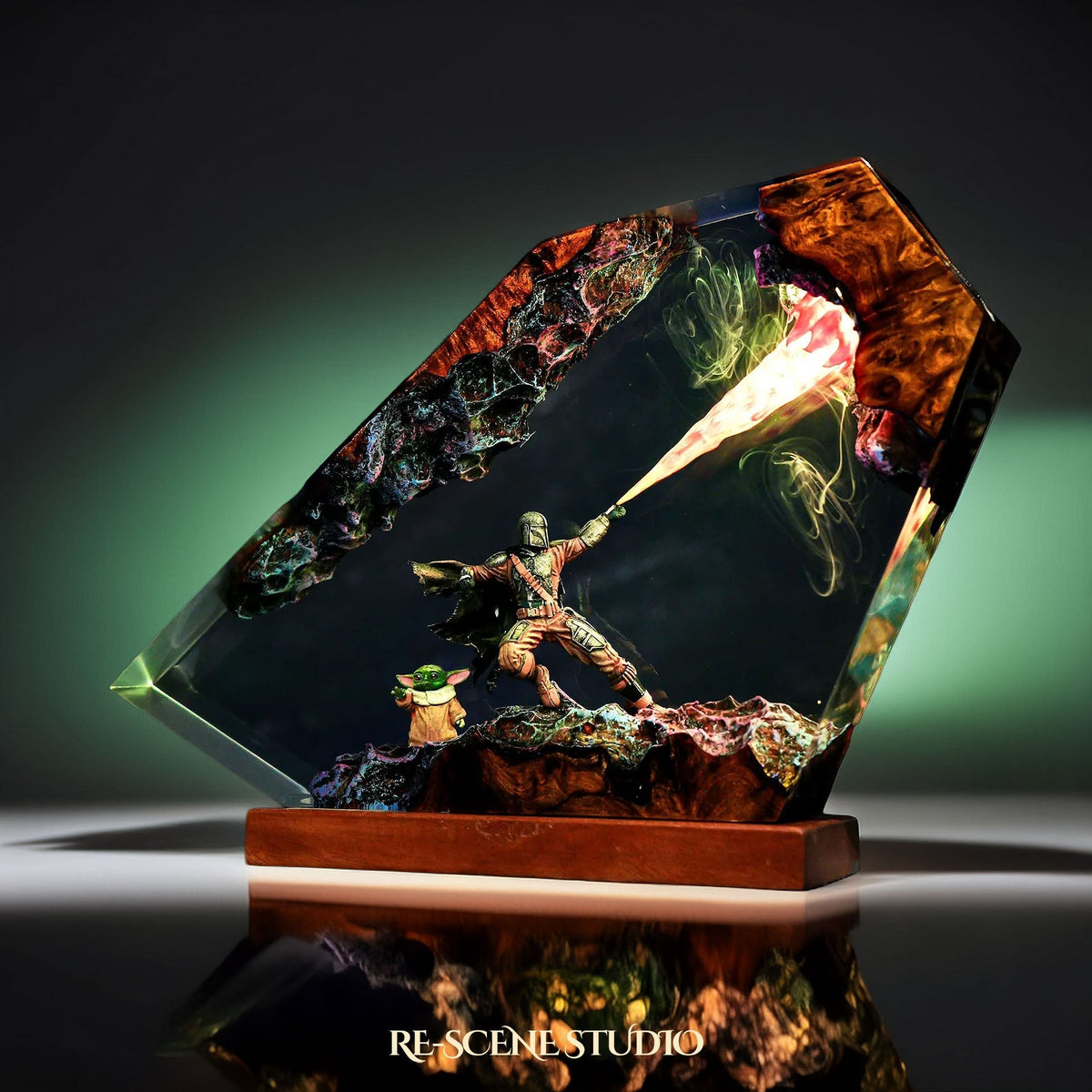 The Mandalorian Resin Lamp — view 2
