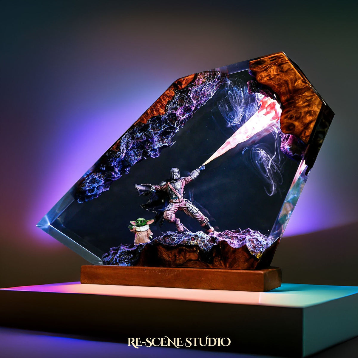 The Mandalorian Resin Lamp — view 3