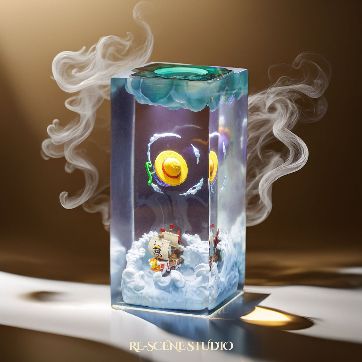 Thousand Sunny Resin Lamp — view 3