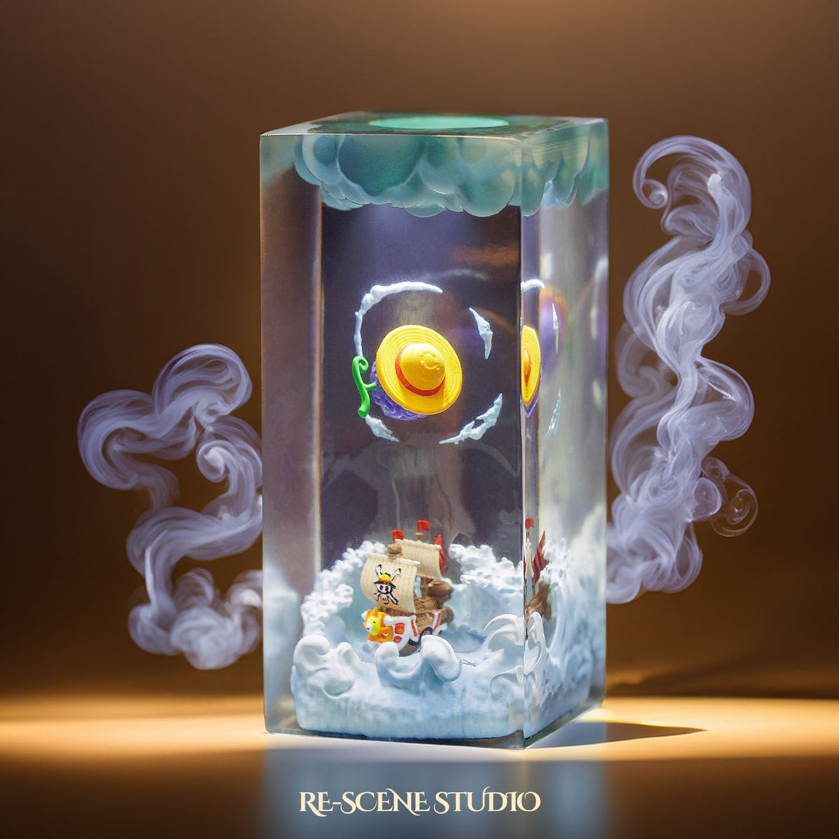 Thousand Sunny Resin Lamp — view 6