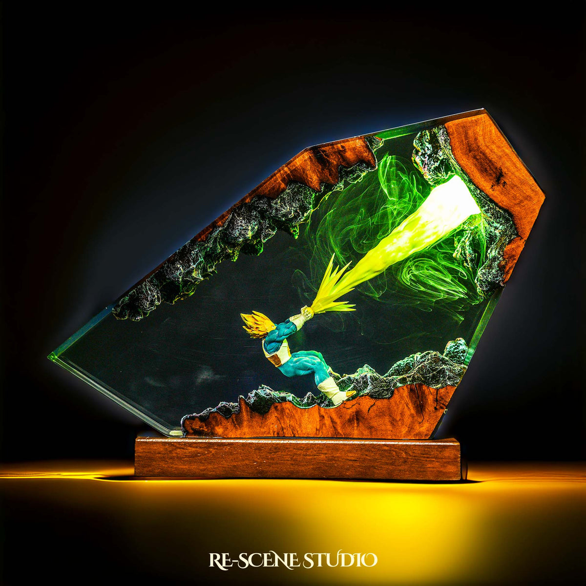 Vegeta Resin Lamp — view 6
