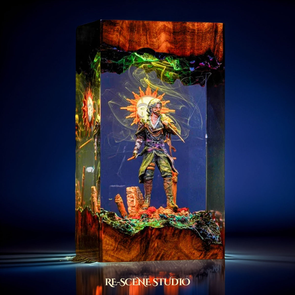 Verso Resin Lamp