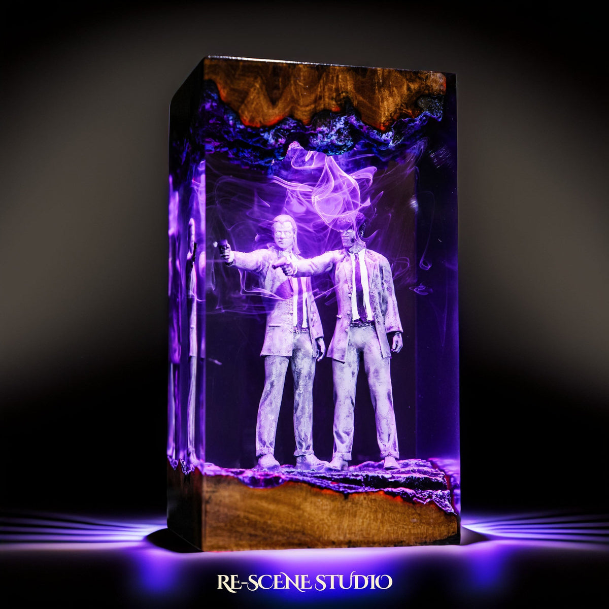 Vincent Vega and Jules Winnfield Resin Lamp — view 7