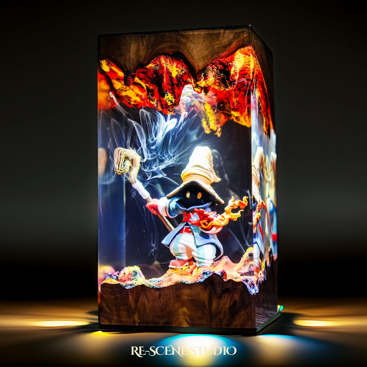 Vivi Ornitier Resin Lamp — view 4