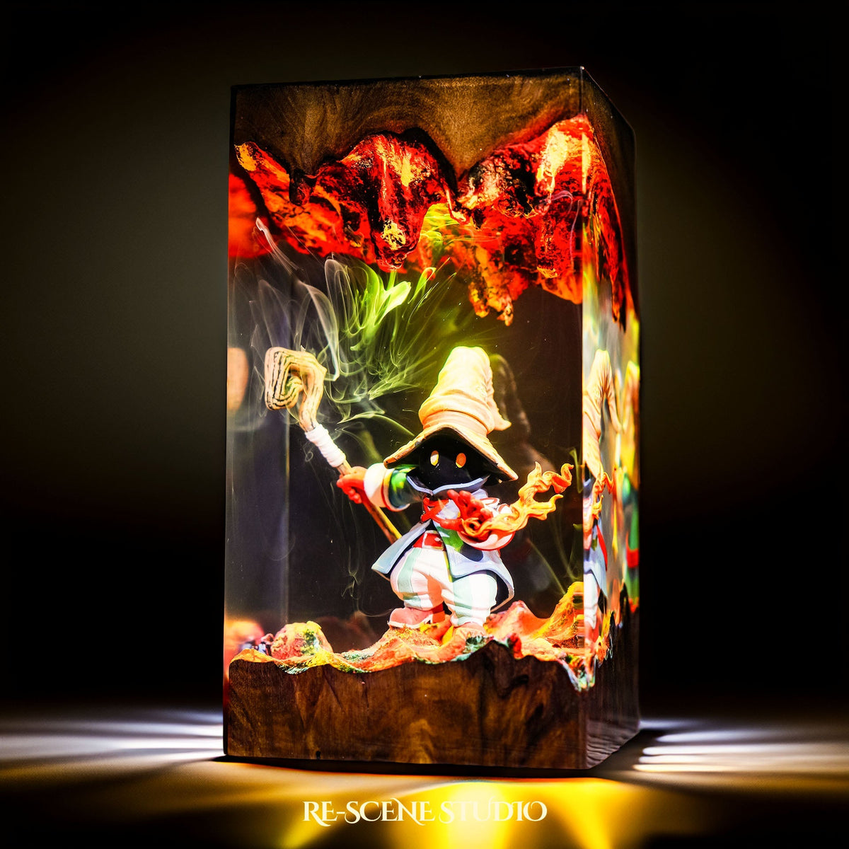 Vivi Ornitier Resin Lamp — view 5