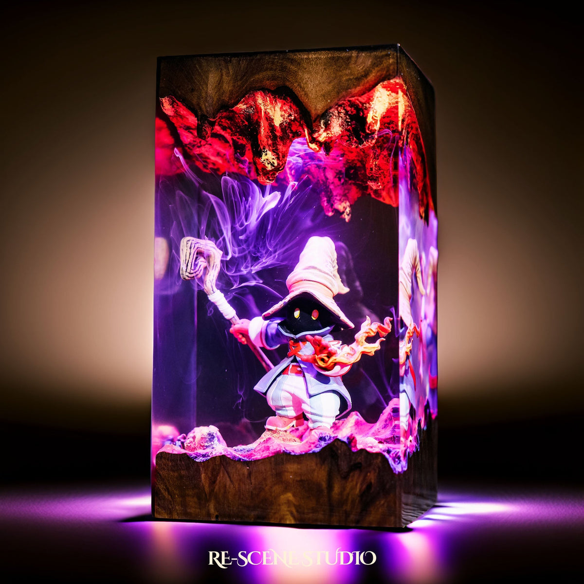 Vivi Ornitier Resin Lamp — view 6