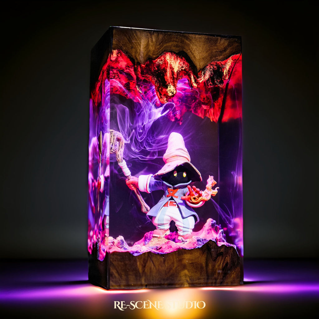 Vivi Ornitier Resin Lamp — view 8