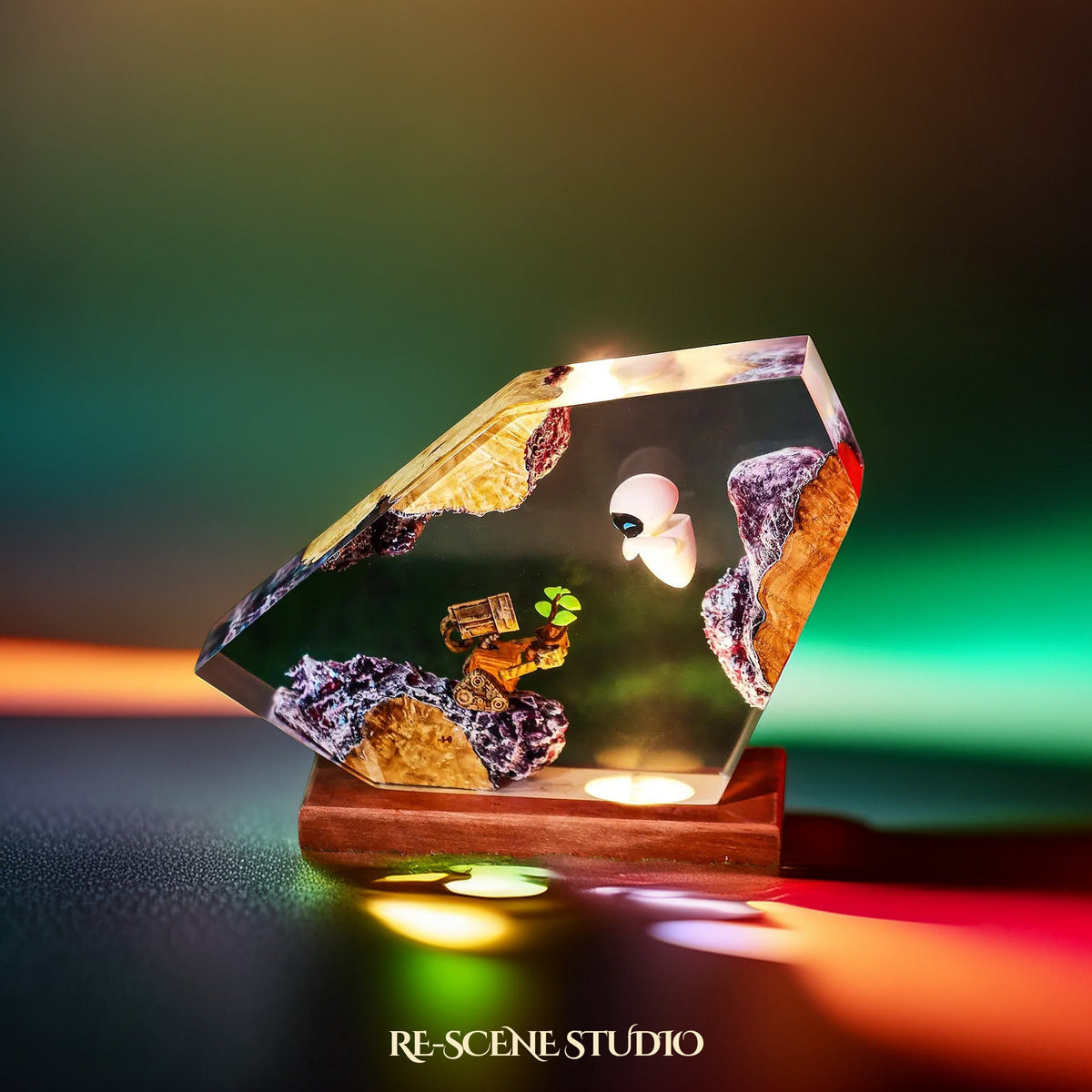 WALL-E & EVE Resin Lamp — view 7