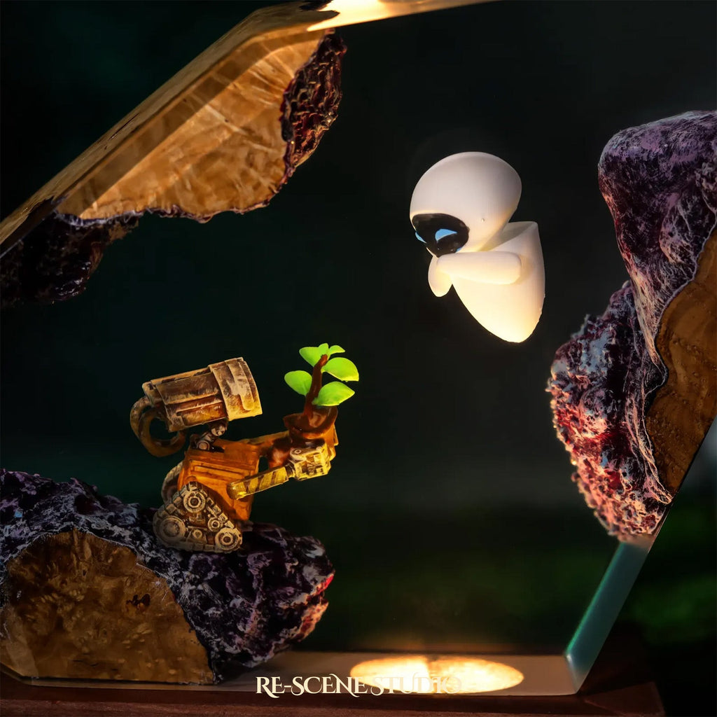 WALL-E & EVE Resin Lamp — view 8