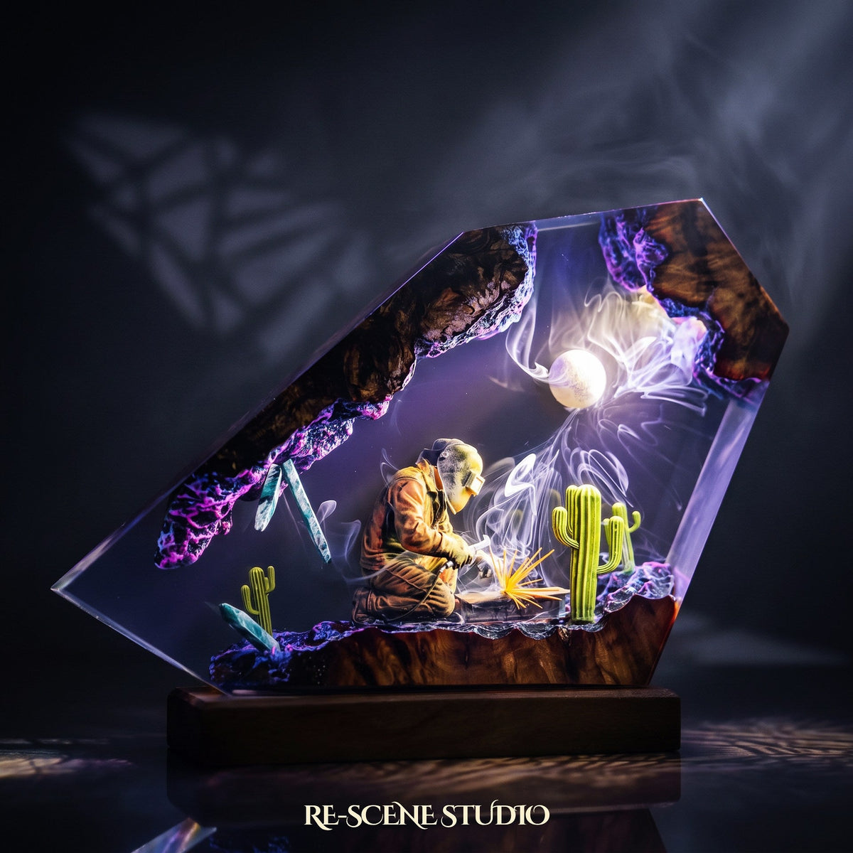 Welder Resin Lamp — view 5