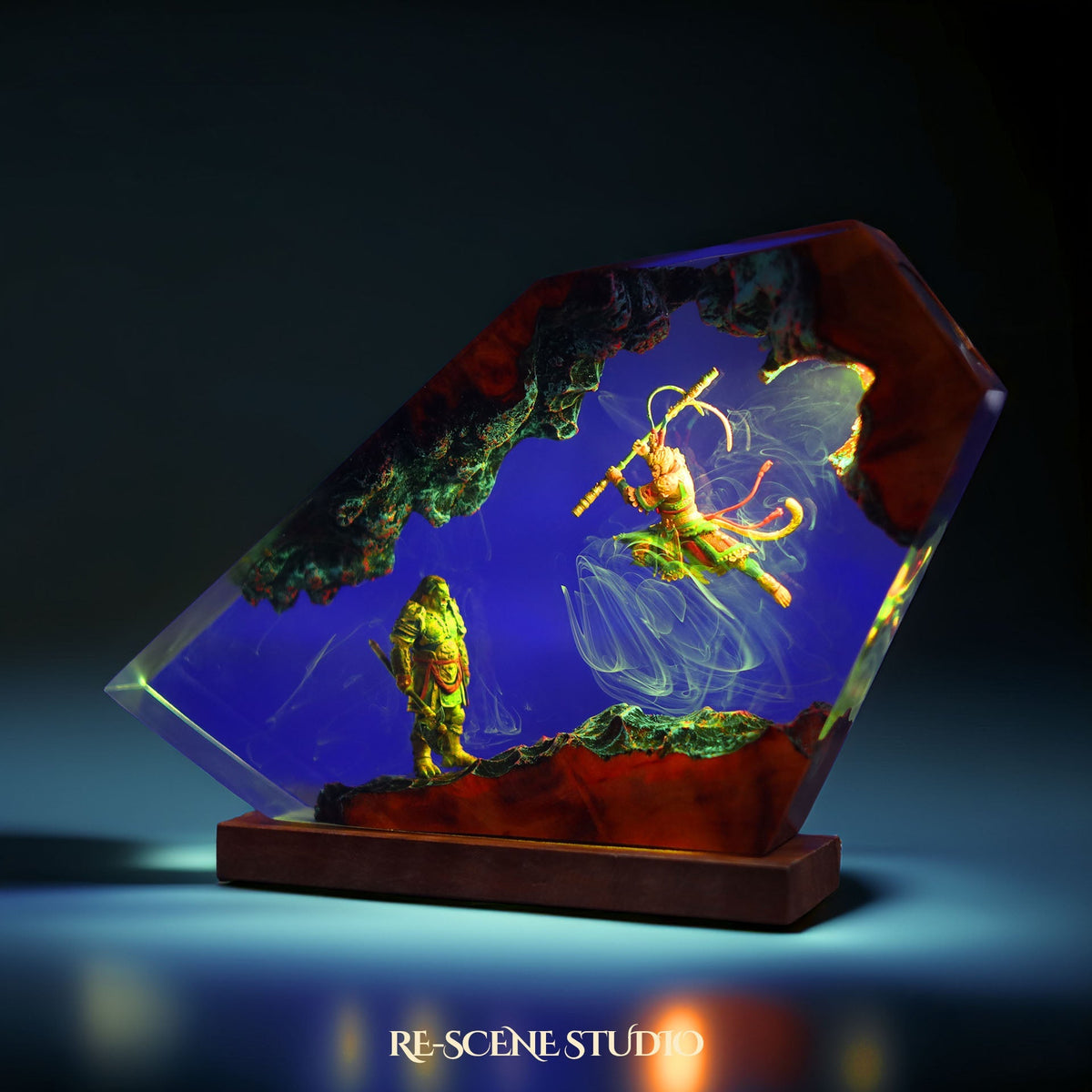 Wukong vs Bull King Resin Lamp — view 7