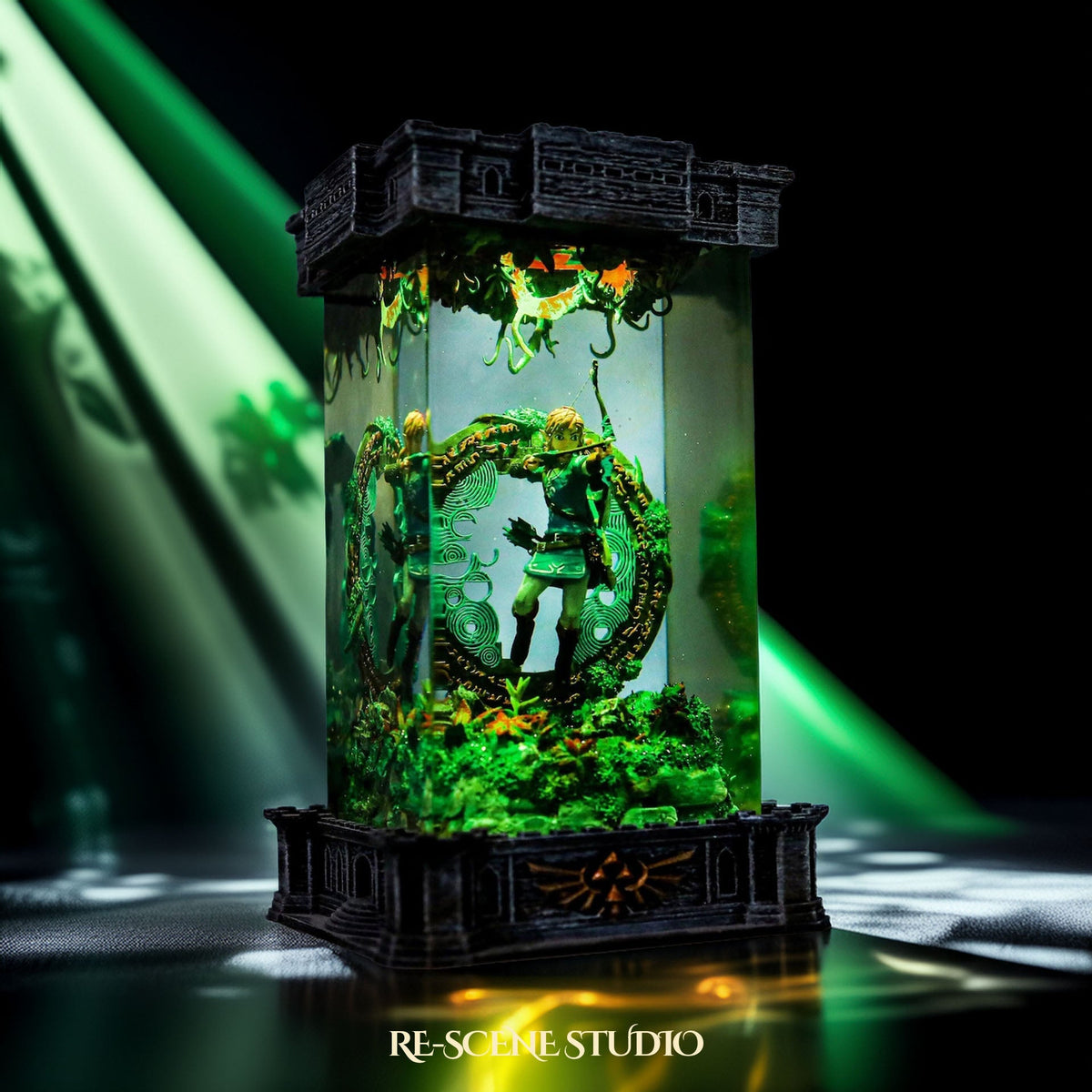 Link Resin Lamp