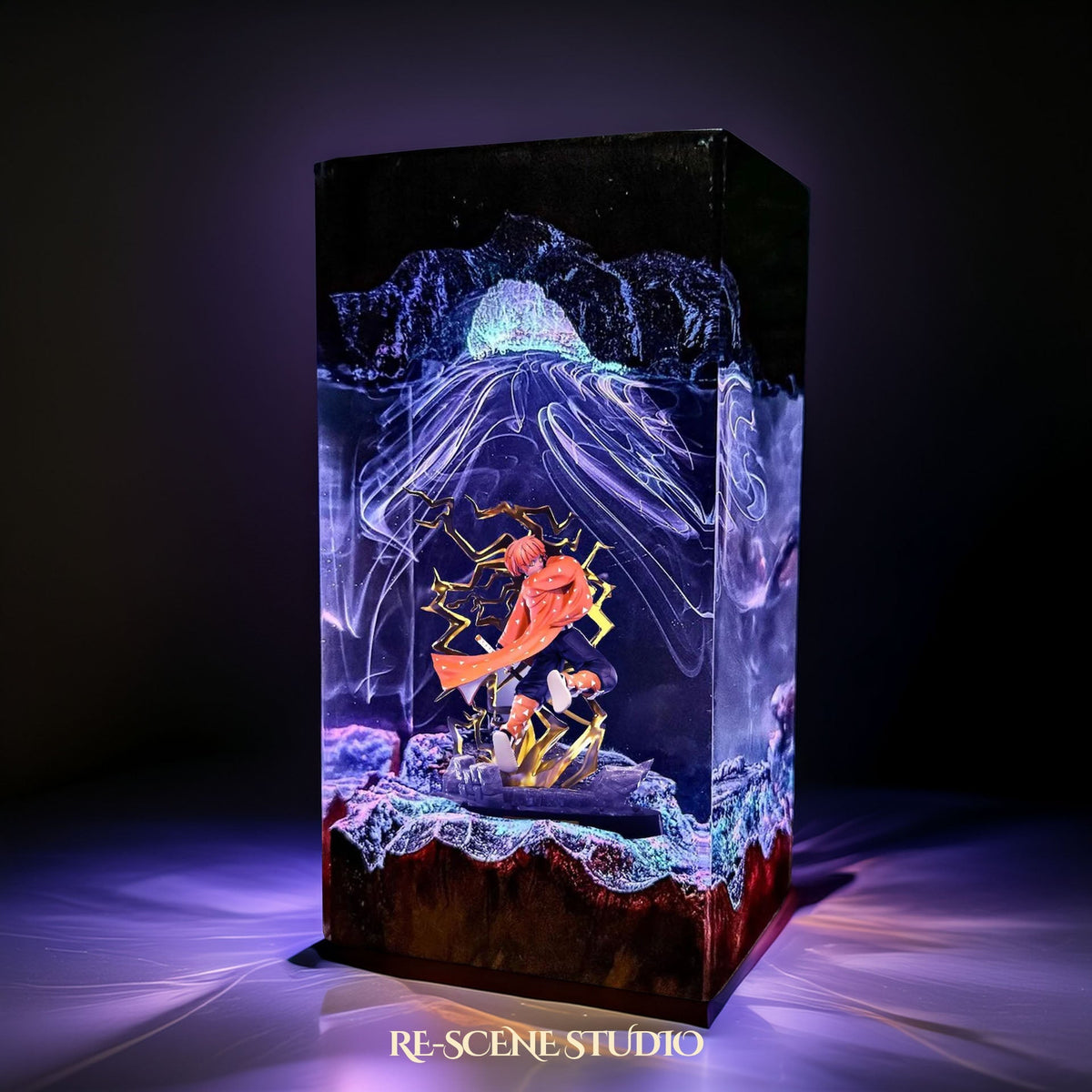 Zenitsu Resin Lamp — view 5