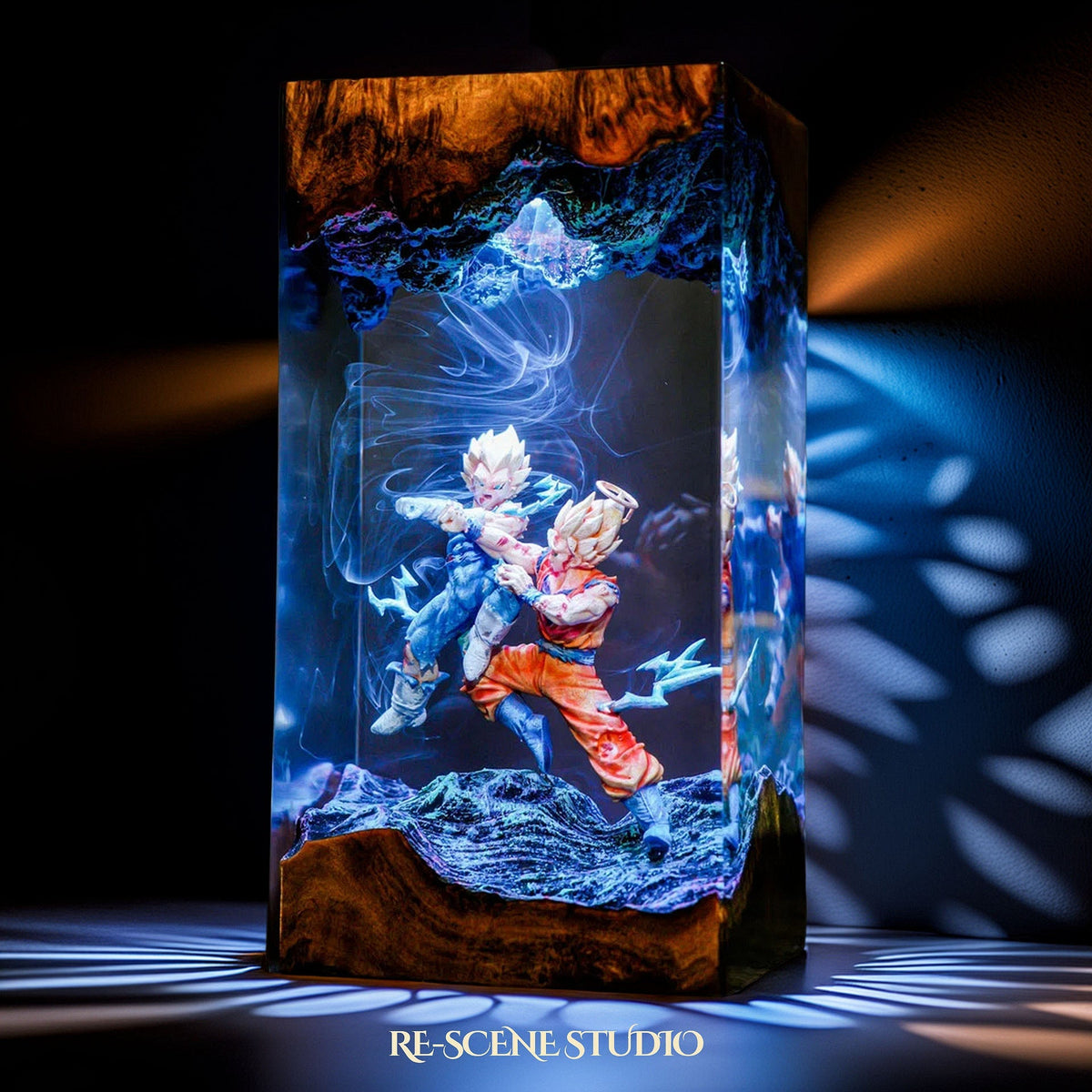 Goku vs Vegeta Resin Lamp V2 — view 4