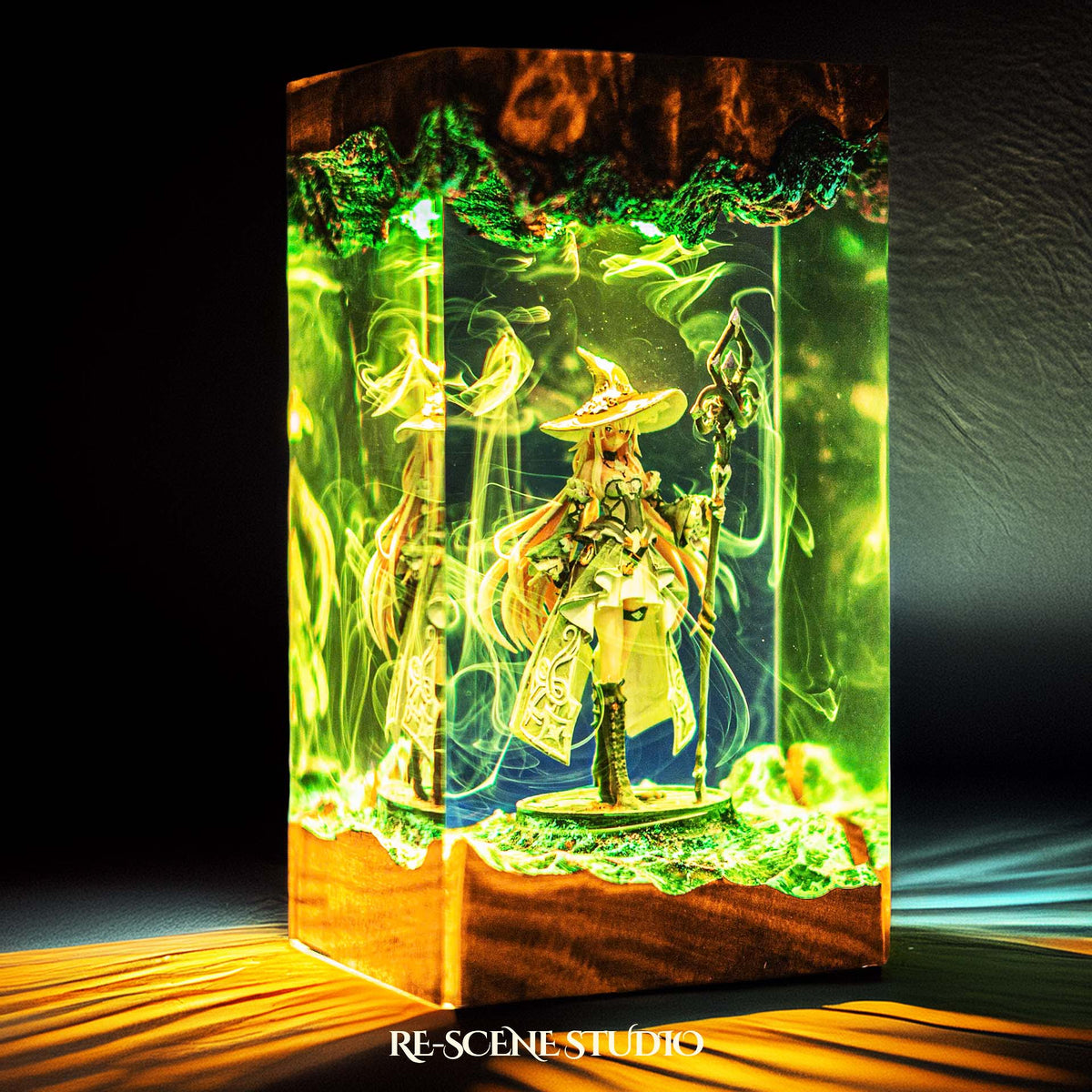 Herta Resin Lamp — view 4
