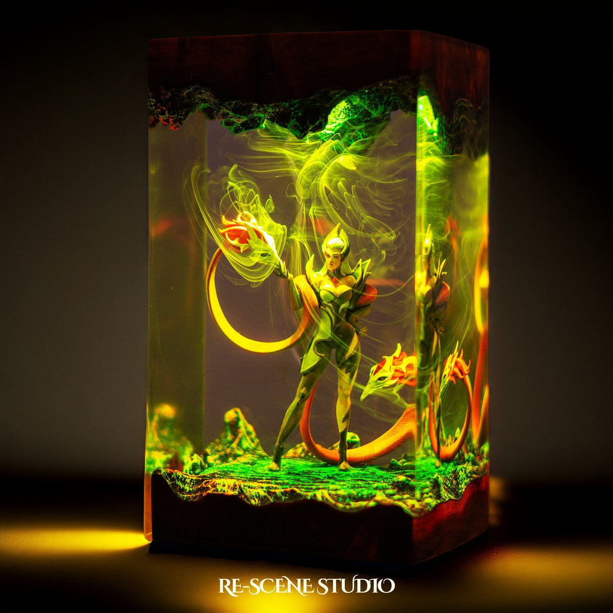 Evelynn Resin Lamp — view 5