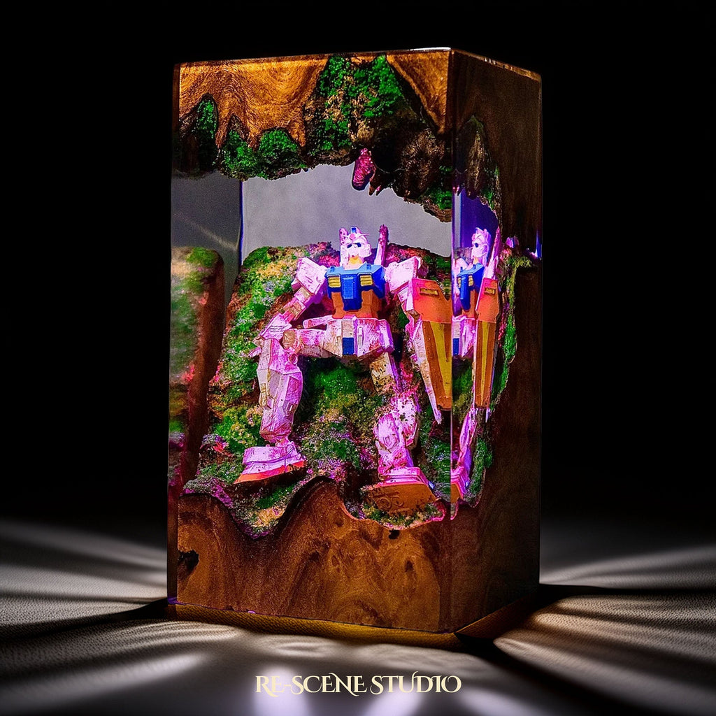 Gundam Resin Lamp — view 3