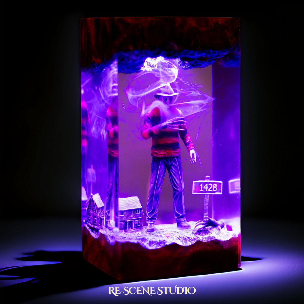 Freddy Krueger Resin Lamp — view 4