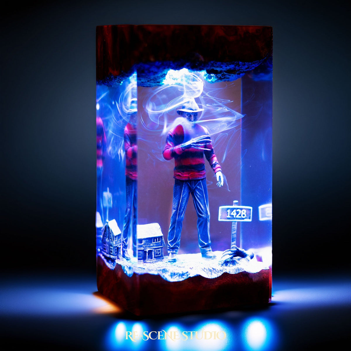 Freddy Krueger Resin Lamp — view 5