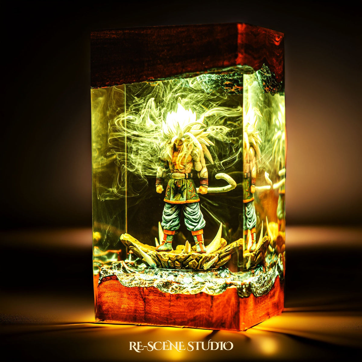 Goku Super Saiyan 5 Resin Lamp — view 5