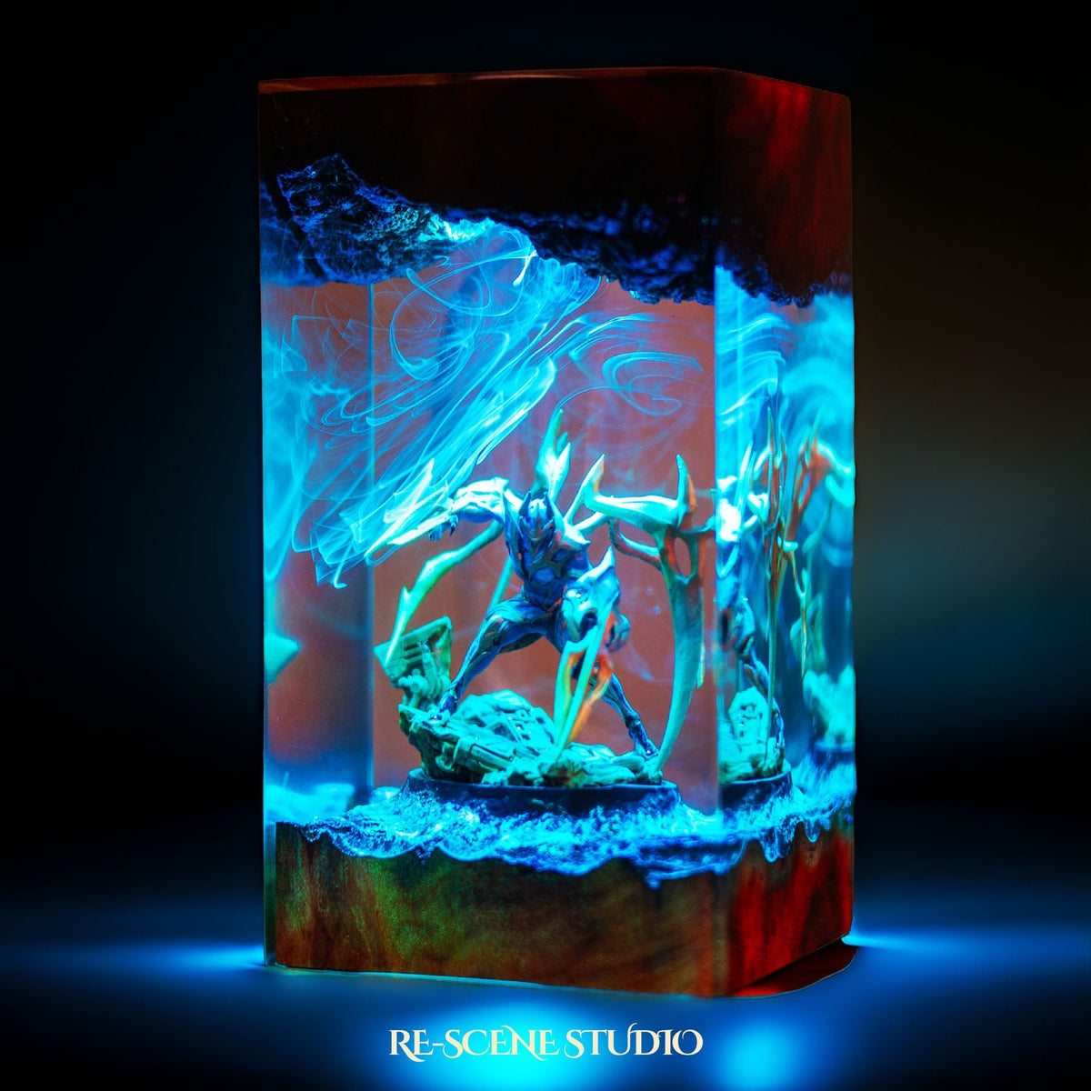Zed Death Sworn Resin Lamp — view 4